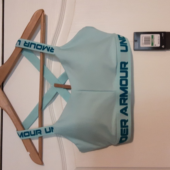 Under Armour sports bra - Picture 1 of 2